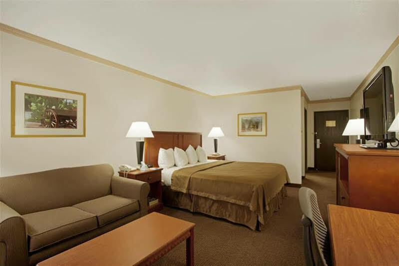 Best Western Apache Junction Inn Buitenkant foto